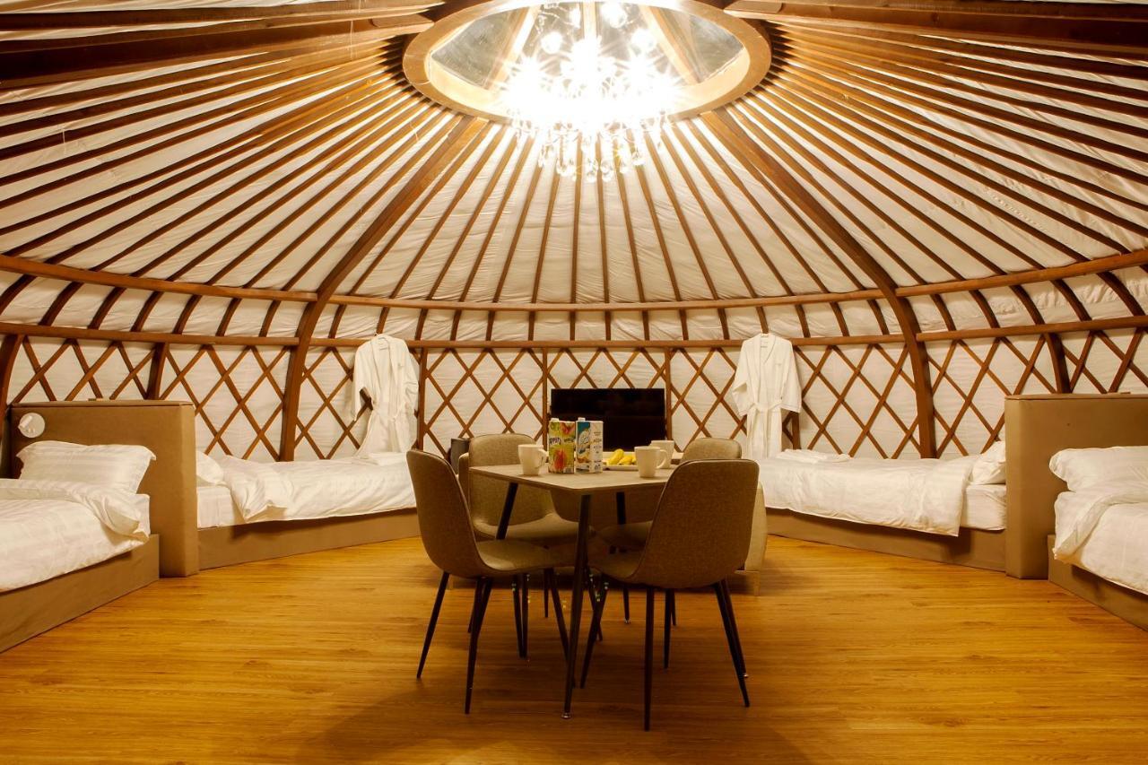 Terelj Resort Bayan Bulagiin Hural ภายนอก รูปภาพ