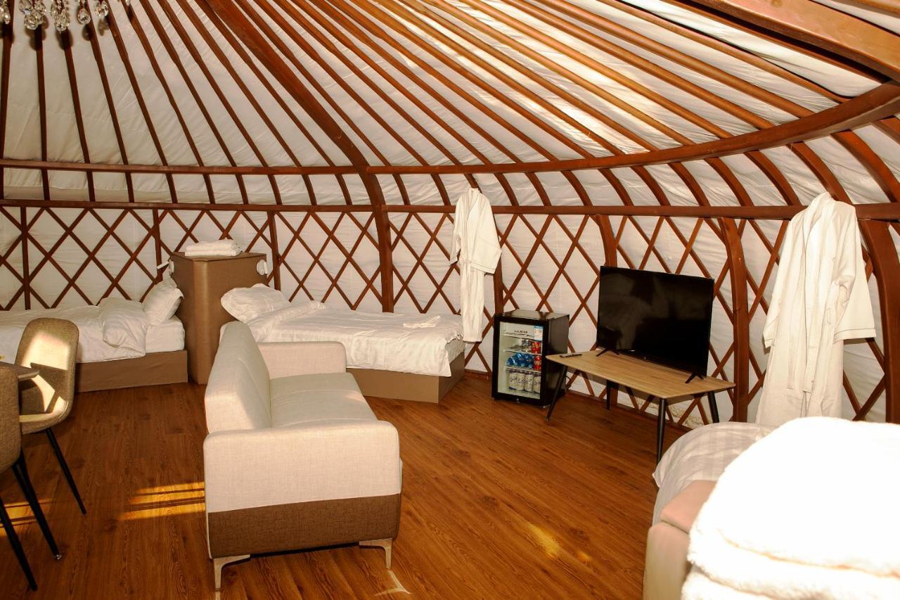 Terelj Resort Bayan Bulagiin Hural ภายนอก รูปภาพ